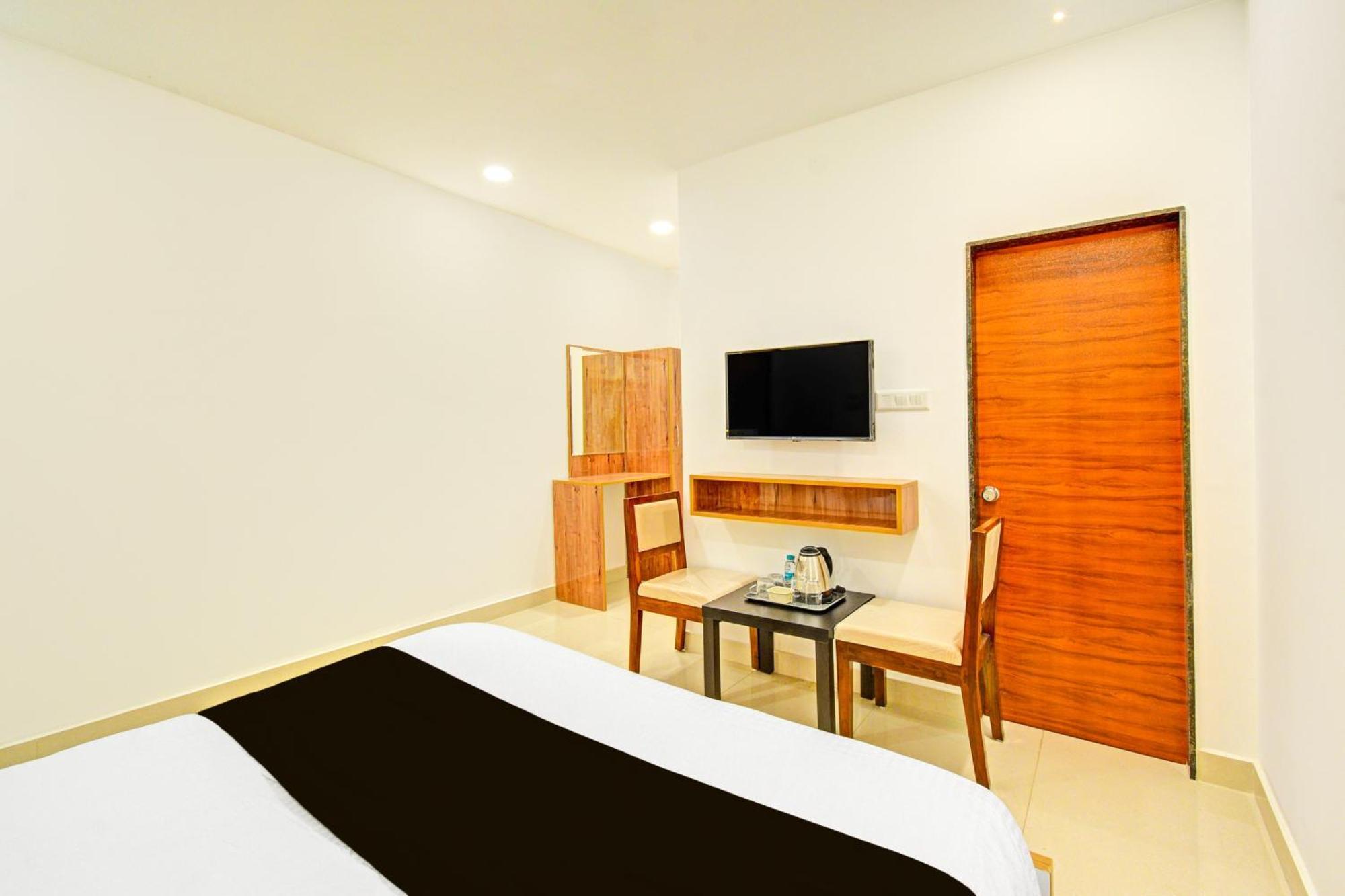 Super Townhouse Oak Suchitra Kompally Road Formerly Sun Moon Hotels Trimulgherry 外观 照片
